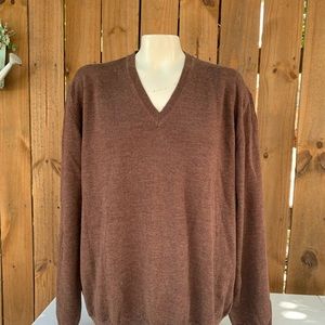 Grant Thomas Italian Merino Wool sweater size XL.